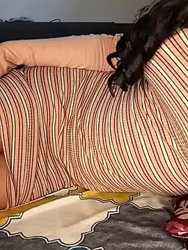 pranjal00000 online show from June 11, 9:29 am