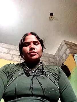 SweetKomal89 online show from October 28, 4:27 am