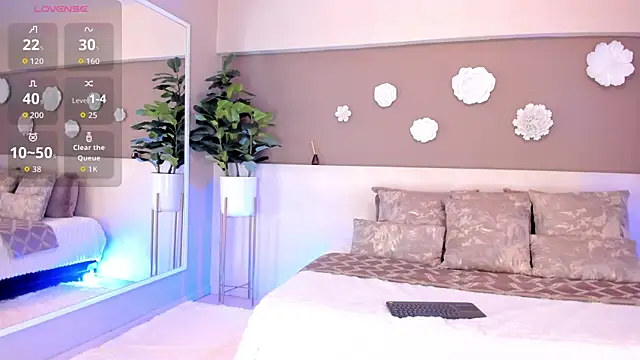 VictoriaShelby online show from October 11, 11:53 am