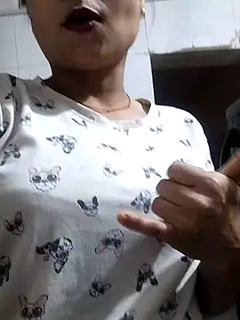 Hot-Pooja25 online show from September 30, 4:06 am