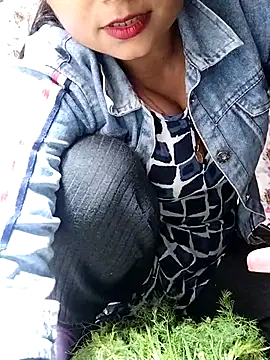 Snapshot of Hot-Pooja25 chatting on February 2, 5:28 am Hot-Pooja25 online show from February 2, 5:28 am