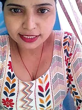 Snapshot of Hot-Pooja25 chatting on February 6, 4:28 am Hot-Pooja25 online show from February 6, 4:28 am