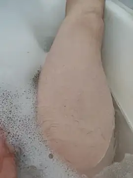 Snapshot of Treport84 chatting on November 11, 3:01 pm Treport84 online show from November 11, 3:01 pm