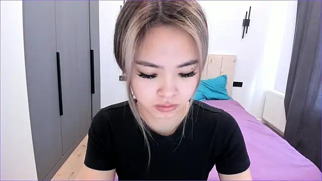 Maakimita online show from November 18, 6:18 am