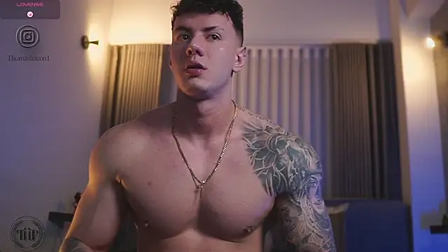 Snapshot of Thomas_Falcon chatting on November 2, 1:19 am Thomas Falcon online show from November 2, 1:19 am