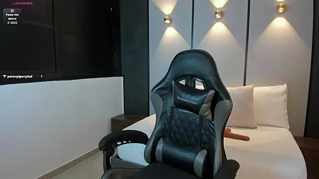 ashly moonn online show from November 29, 12:19 pm