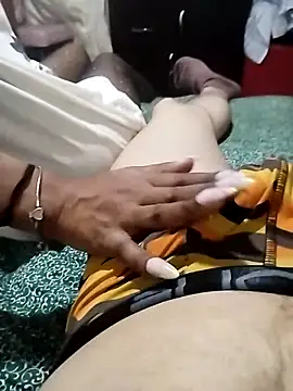 Snapshot of cleoloveisland chatting on November 18, 11:37 pm cleoloveisland online show from November 18, 11:37 pm