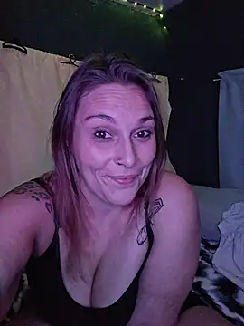 Snapshot of Crazy_cakes0301 chatting on October 21, 11:11 am Crazy cakes0301 online show from October 21, 11:11 am