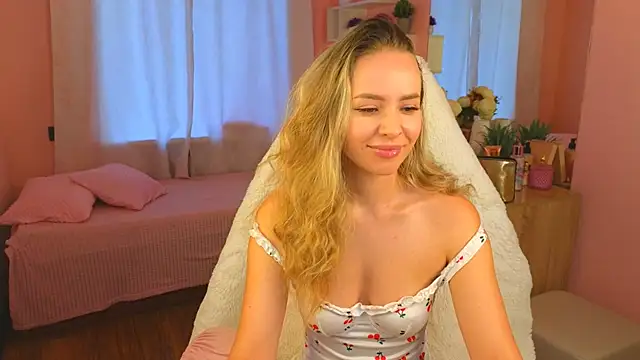 Hloya Mei online show from September 28, 1:00 am