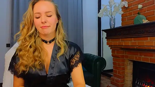 Hloya Mei online show from October 15, 1:06 am