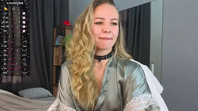 Hloya Mei online show from October 23, 2:44 am