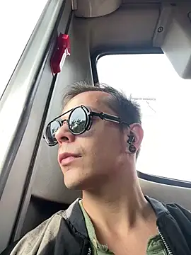 Snapshot of dimitryivanovv chatting on September 11, 12:16 pm dimitryivanovv online show from September 11, 12:16 pm