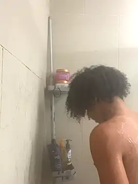 Snapshot of Cartyiii chatting on October 15, 2:33 am Cartyiii online show from October 15, 2:33 am