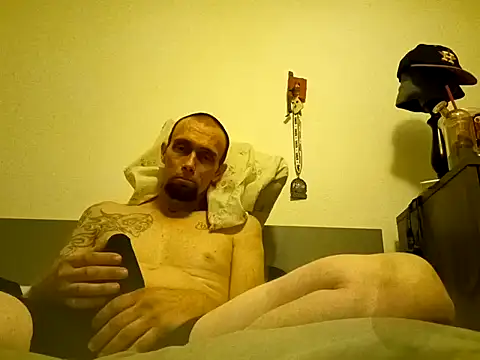 Snapshot of Nocturnal_Eros chatting on September 14, 6:45 am Nocturnal Eros online show from September 14, 6:45 am