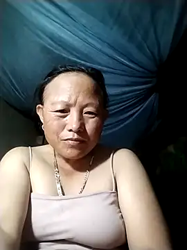 Snapshot of Samdim23 chatting on October 25, 12:23 pm Samdim23 online show from October 25, 12:23 pm