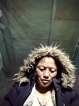 Snapshot of Samdim23 chatting on November 2, 1:24 pm Samdim23 online show from November 2, 1:24 pm