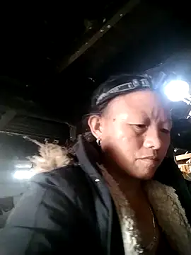 Snapshot of Samdim23 chatting on November 15, 2:42 am Samdim23 online show from November 15, 2:42 am