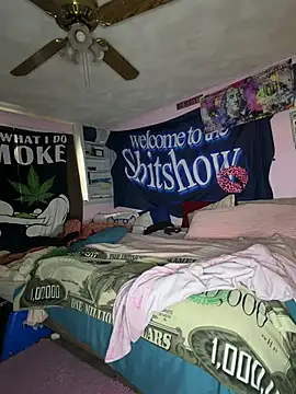 shortywidaphatty online show from December 17, 1:39 pm