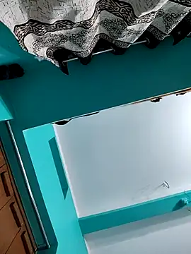 Snapshot of cuteeepriya chatting on October 3, 10:29 pm cuteeepriya online show from October 3, 10:29 pm