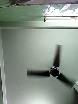 Snapshot of cuteeepriya chatting on October 26, 2:12 pm cuteeepriya online show from October 26, 2:12 pm