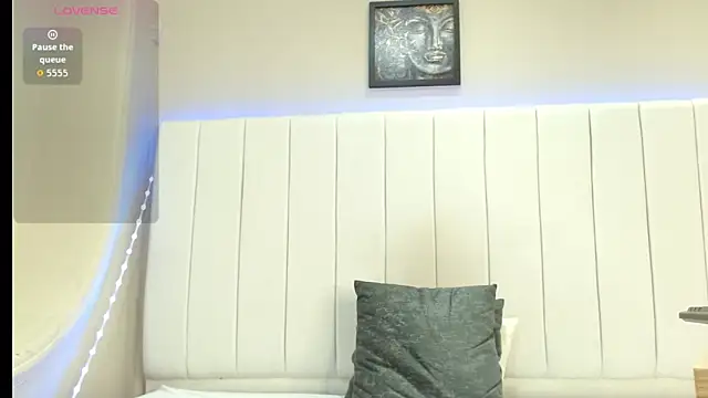 kendra lux1 online show from February 10, 1:04 pm