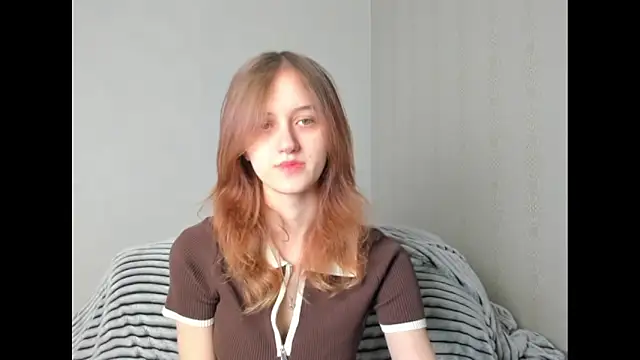 Snapshot of dreamy_pollyyy chatting on January 12, 2:39 am dreamy pollyyy online show from January 12, 2:39 am