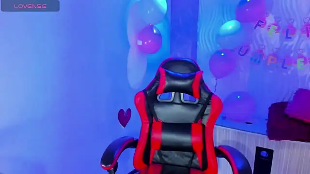 susan mooree online show from March 26, 9:20 pm