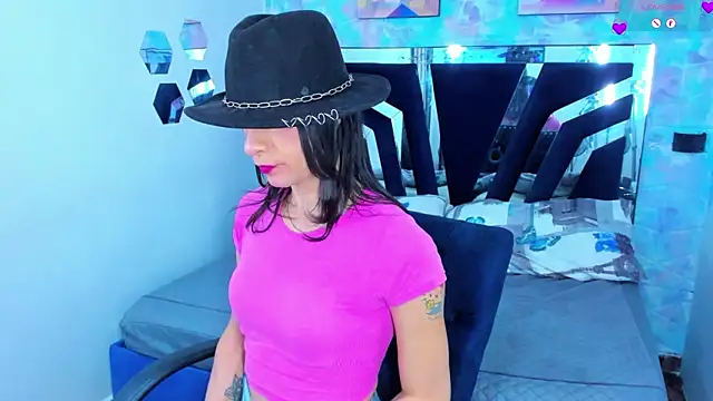 Charlotte Landry   online show from February 10, 5:06 pm