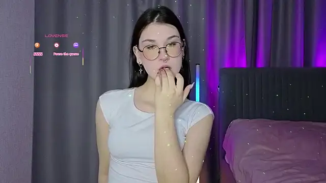 Snapshot of RicingMining chatting on October 5, 5:39 am RicingMining online show from October 5, 5:39 am