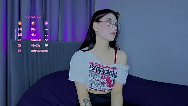 Snapshot of RicingMining chatting on October 30, 5:20 am RicingMining online show from October 30, 5:20 am