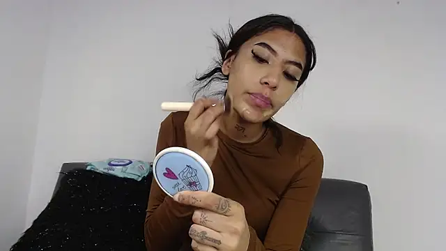 Snapshot of Deysha_Garcias chatting on February 24, 1:09 pm Deysha Garcias online show from February 24, 1:09 pm