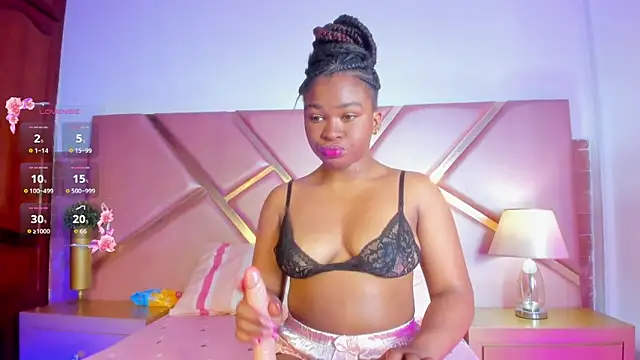 Snapshot of SophieSinclair chatting on September 26, 12:53 pm SophieSinclair online show from September 26, 12:53 pm