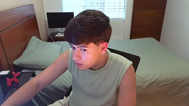 tightncuteass online show from September 20, 10:22 pm