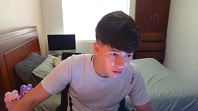 tightncuteass online show from September 29, 7:19 pm