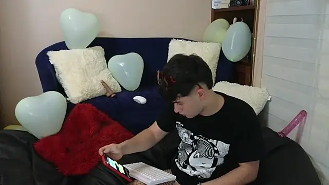 tightncuteass online show from February 10, 2:48 am