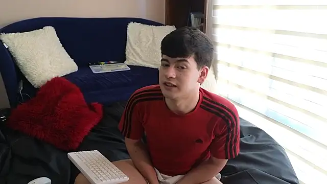 tightncuteass online show from February 27, 7:47 pm