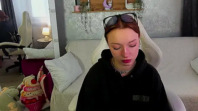 FoxyMayy online show from October 1, 6:52 am