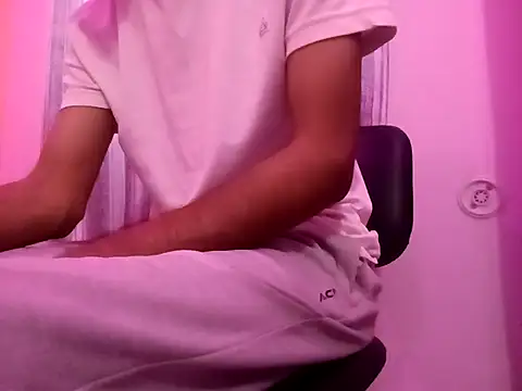 ash706339 online show from September 26, 9:24 am