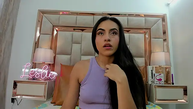 Snapshot of Leslie_Bussh_ chatting on October 7, 7:55 pm Leslie Bussh online show from October 7, 7:55 pm