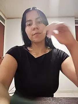 Snapshot of valen-sexx chatting on January 9, 1:41 am valen-sexx online show from January 9, 1:41 am