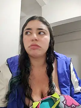 Bagiolett online show from April 17, 7:17 pm