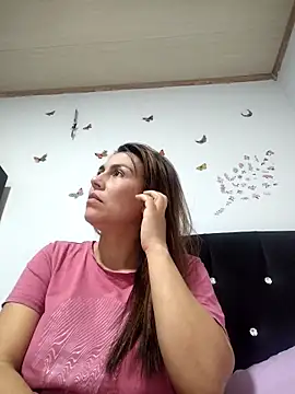 vanessa-titisM online show from April 30, 3:35 am