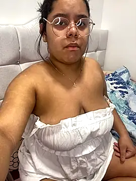 Anabelle 00  online show from November 8, 10:30 pm