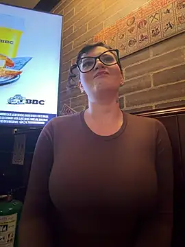 GabyMejiaa online show from May 24, 12:48 am