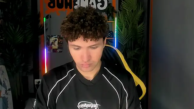 JonnyDarka online show from November 28, 8:17 am