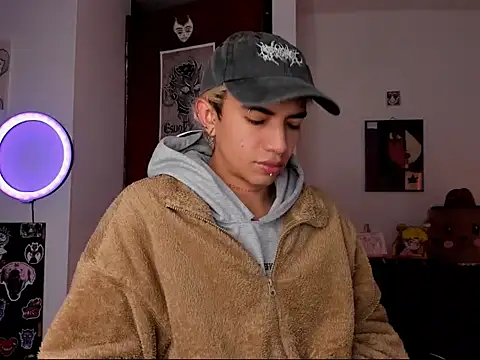 guynextdo0r online show from October 8, 2:36 pm