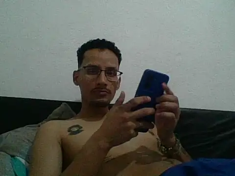 bluc96cm online show from November 9, 4:33 am