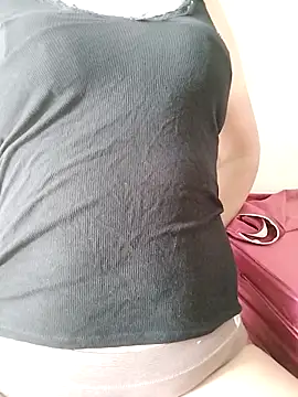 Snapshot of Heidi-i chatting on October 23, 2:55 am Heidi-i online show from October 23, 2:55 am