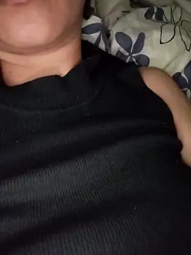 Snapshot of Heidi-i chatting on October 26, 10:47 pm Heidi-i online show from October 26, 10:47 pm