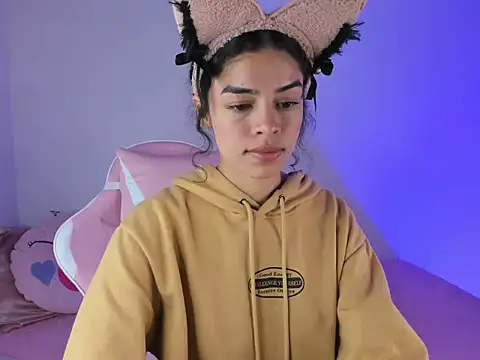 Snapshot of maddy_parker__ chatting on October 24, 3:14 am maddy parker online show from October 24, 3:14 am